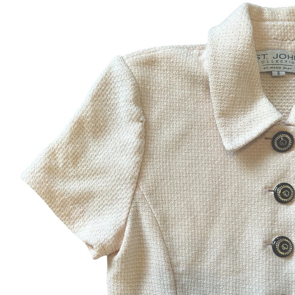 ST. JOHN ivory w/gold accents short sleeve button front jacket w/ collar sz 6 - Picture 3 of 9